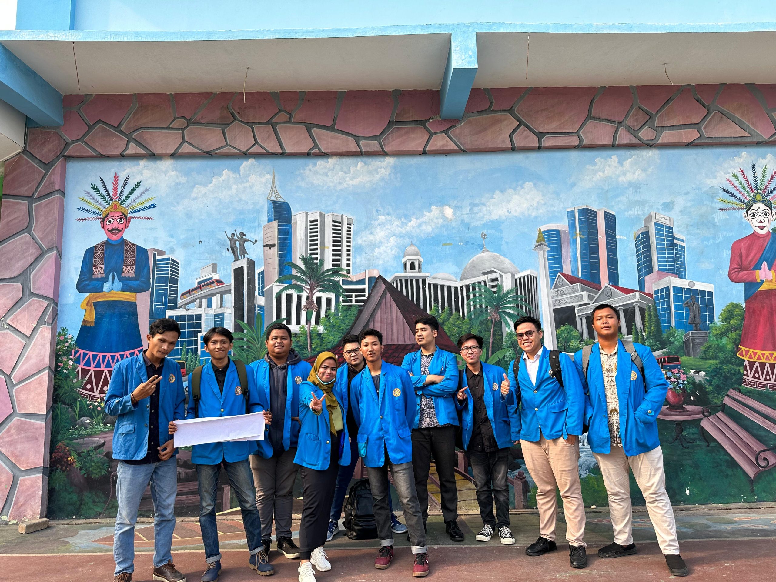 Kegiatan Pengabdian yang Menginspirasi: Mahasiswa Pamulang dan Siswa SMK Negeri 43 Jakarta Berkolaborasi